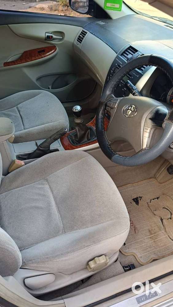 Toyota Corolla Altis G, 2010, Petrol