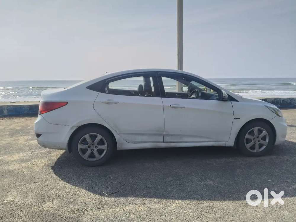 Hyundai Verna 1.6 Sx Crdi 2012