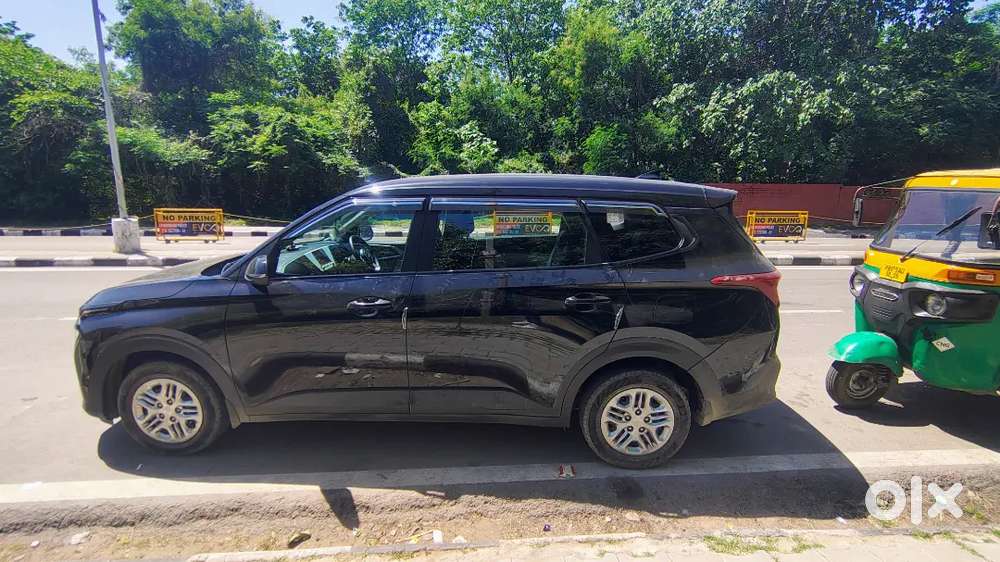 Kia Carens 1.5 2025 Manual Premium Urgent Sell Loan Transfer Also