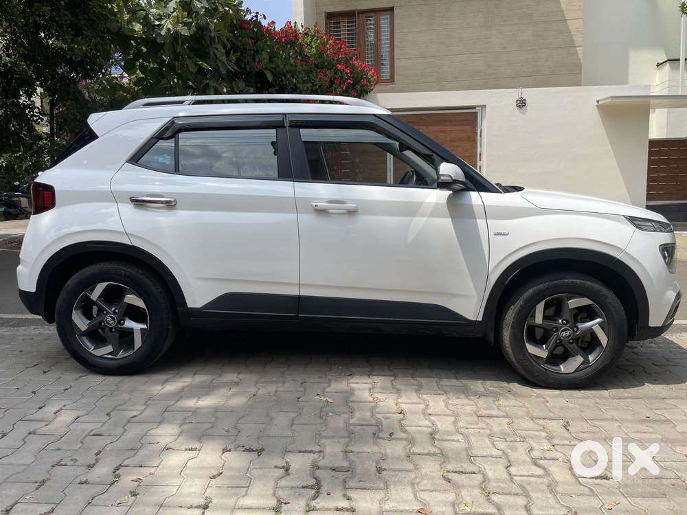Hyundai Venue 1.0 Sx Turbo Imt, 2021, Petrol