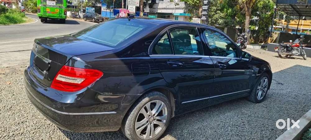 Mercedes Benz C200
Petrol
2011 Model Rgtd In 2012 Elegance Top End