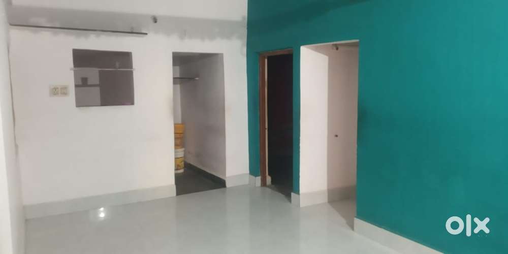 Ready to move 2bhk flat