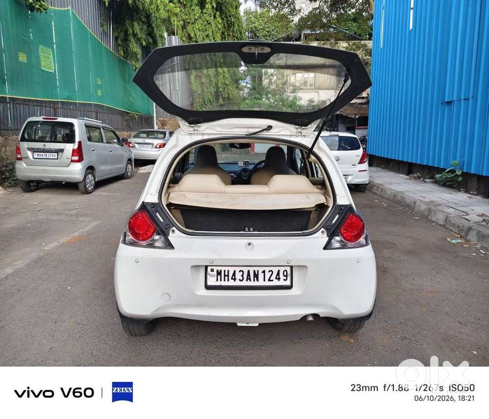 Honda Brio V Mt, 2013, Petrol