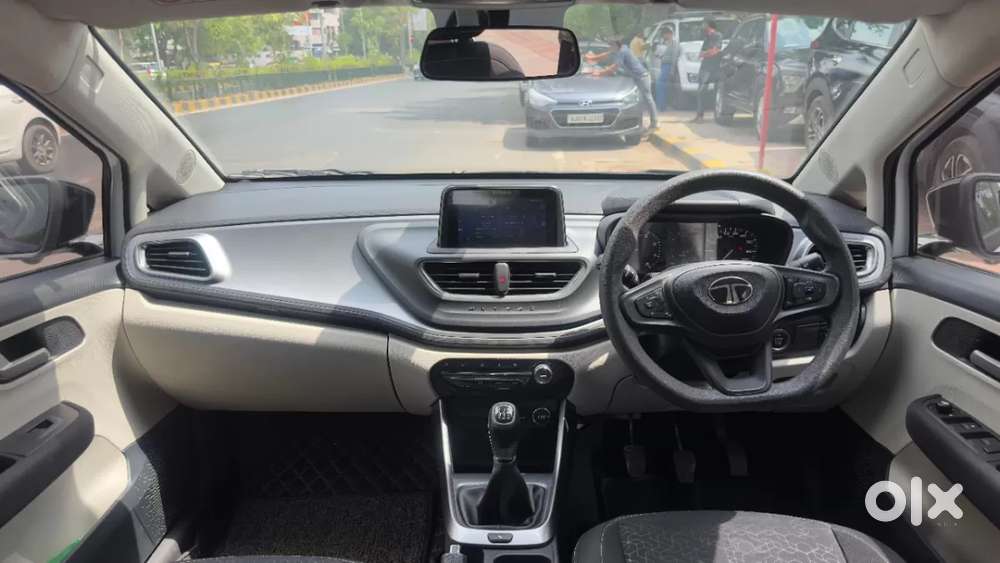 Tata Altroz Xza Plus (o) (s), 2024, Petrol