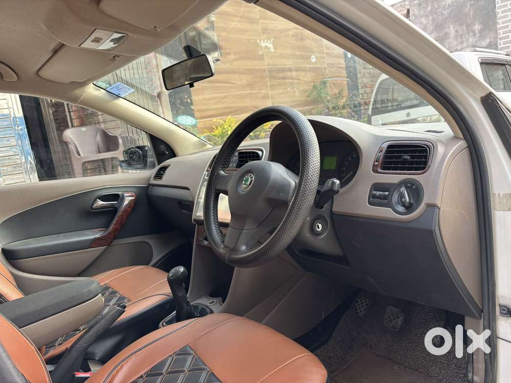 Skoda Rapid 2011-2013 1.6 Mpi Elegance, 2012, Petrol