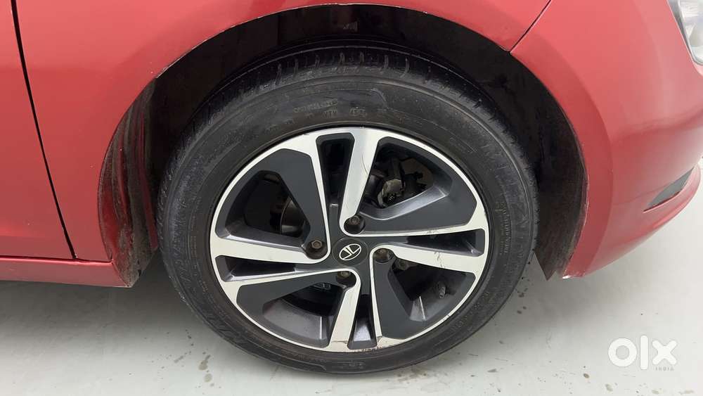 Tata Altroz 1.2 Xt, 2022, Petrol