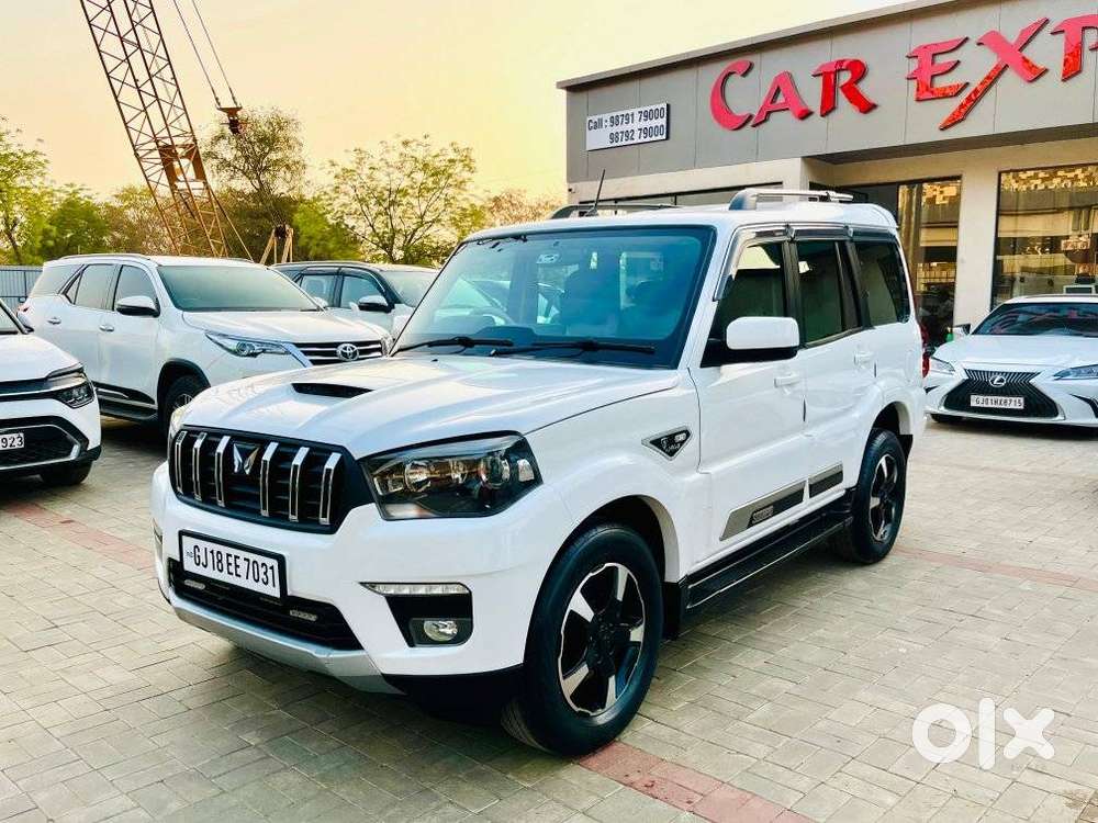 Mahindra Scorpio Classic 2.2 S 11 Mt 7 Str, 2024, Diesel