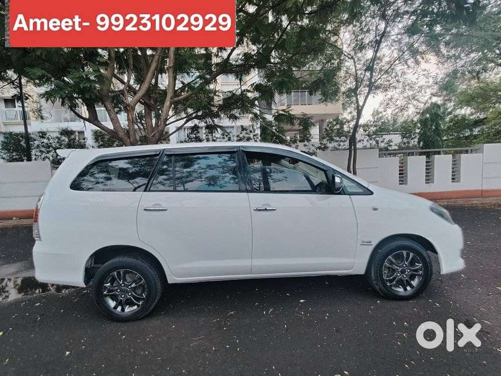 Toyota Innova 2.5 Vx 8 Str, 2012