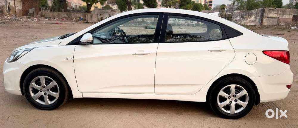 Hyundai Verna 1.6 S (o) Vtvt, 2013, Petrol