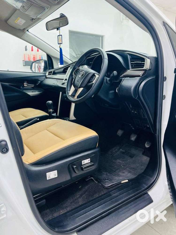 Toyota Innova Crysta 2.4 Z 7 Str, 2025, Diesel