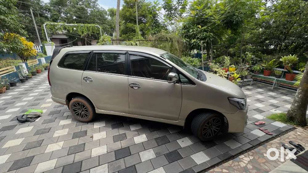 Toyota Innova Diesel 2011(v) Model
