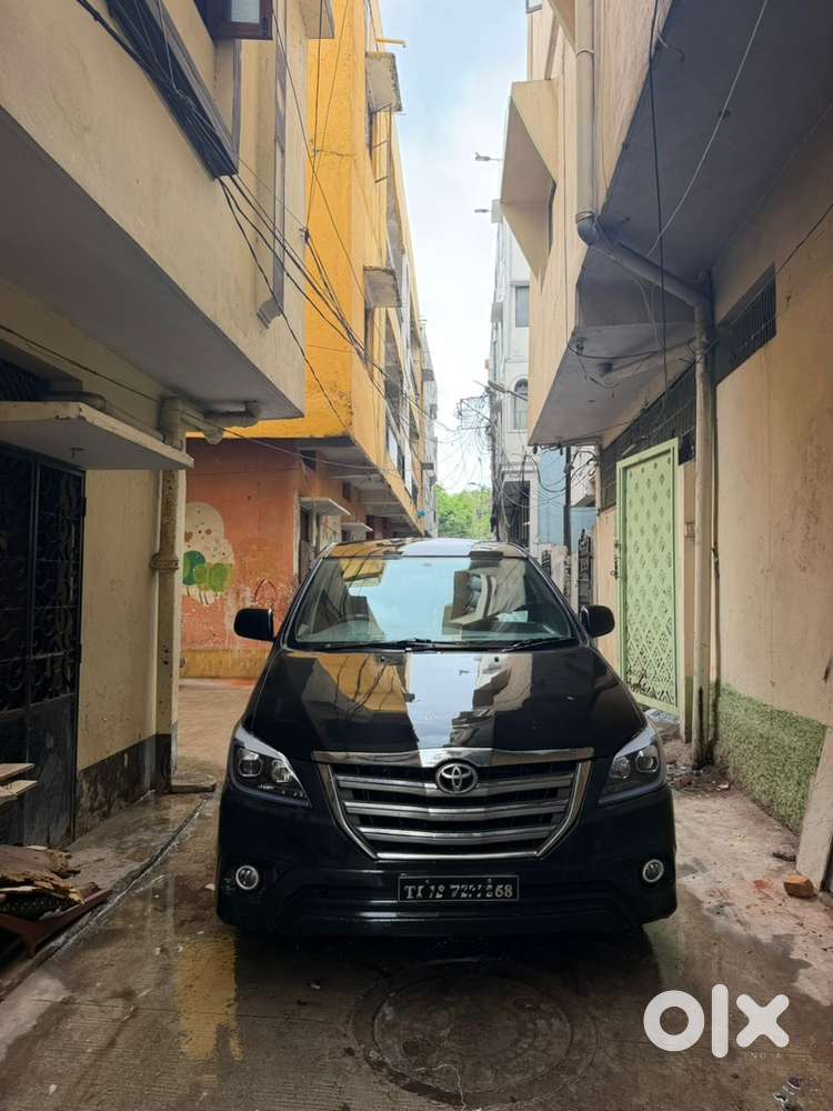 Toyota Innova Diesel 2015