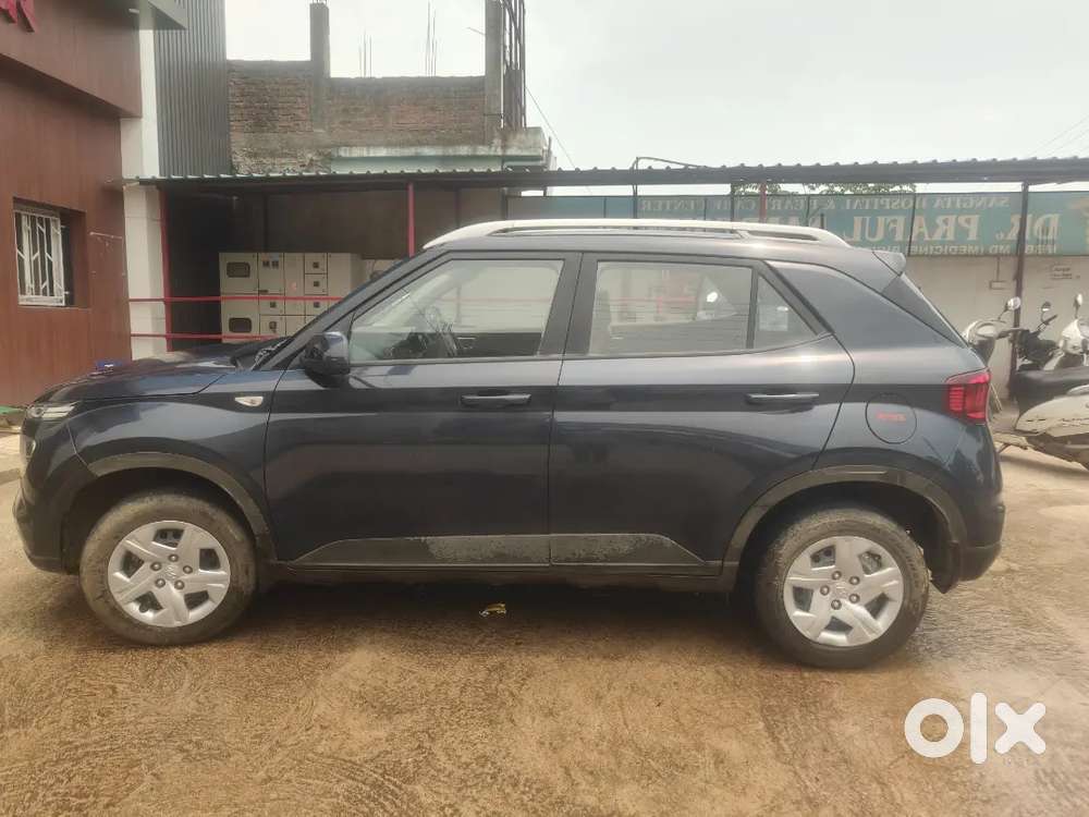 Hyundai Venue 2021 Manual