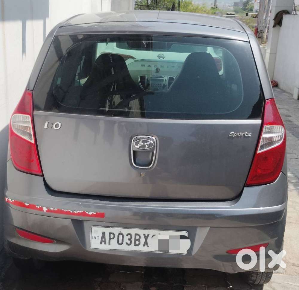 Hyundai I10 Sportz, 2016, Petrol