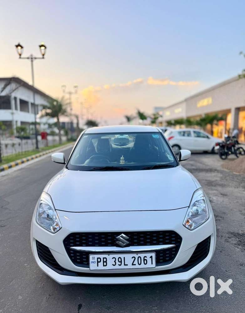 Maruti Suzuki Swift Vxi Optional, 2023, Petrol