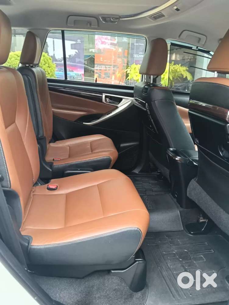 Toyota Innova Crysta [2020-ongoing] 2.7 Zx At 7 Str, 2016, Petrol