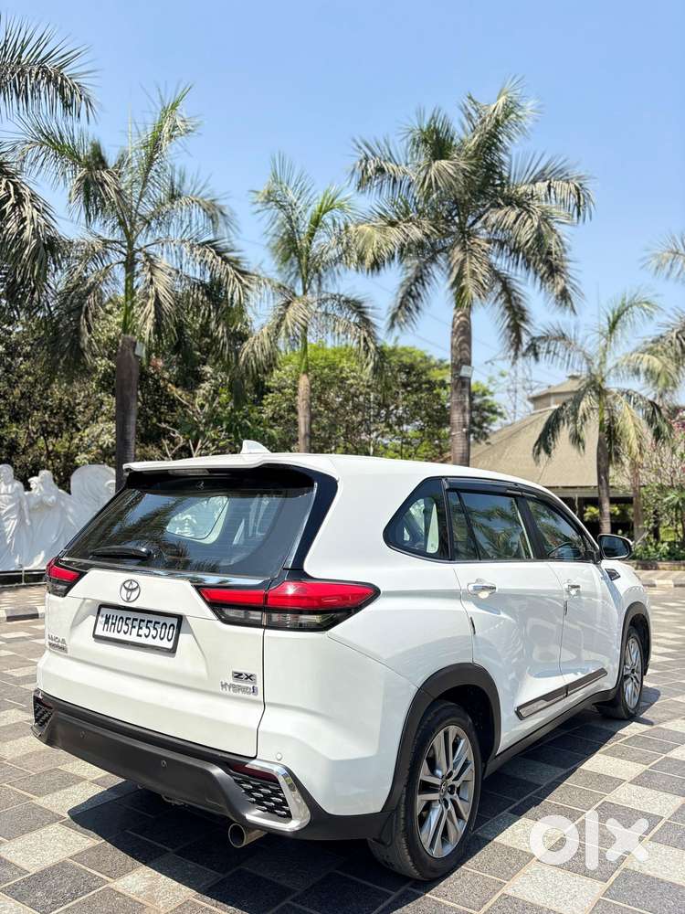 Toyota Innova Hycross 2.0 Zx (o) Hybrid 7 Str, 2023, Petrol