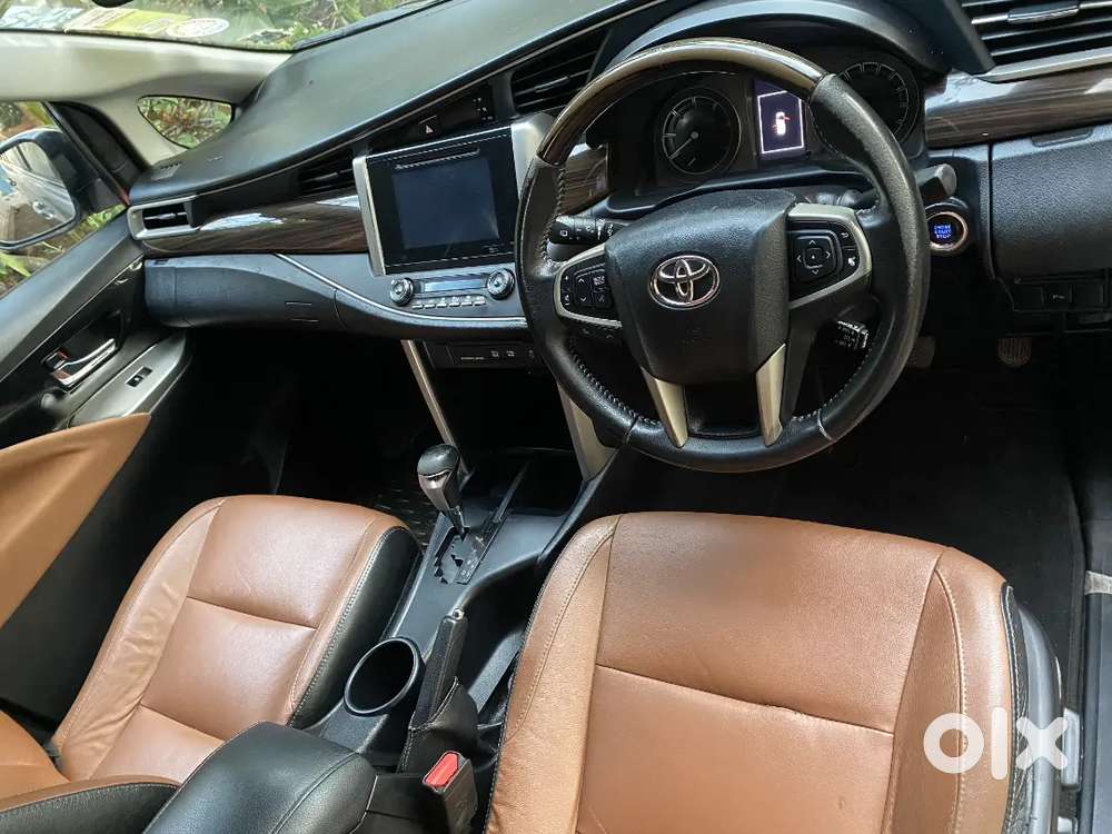 Toyota Innova Crysta 2017