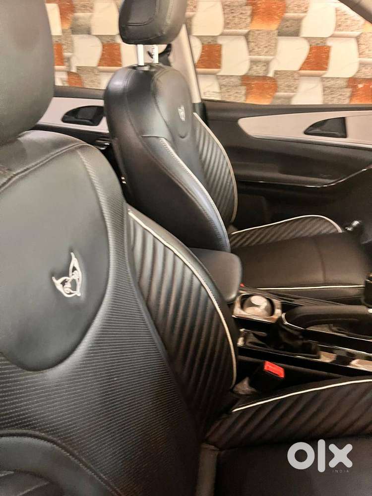 Xuv700 Ax57seater Available For Sale In Electronics City, Bangalore