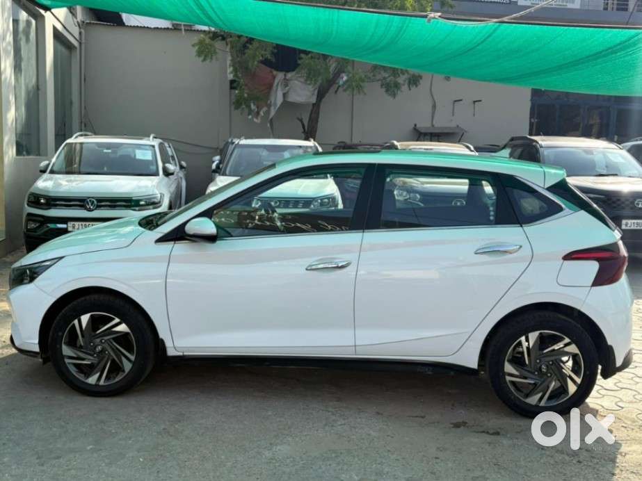 Hyundai I20 Asta (o) 1.0 Turbo Dct, 2023, Petrol