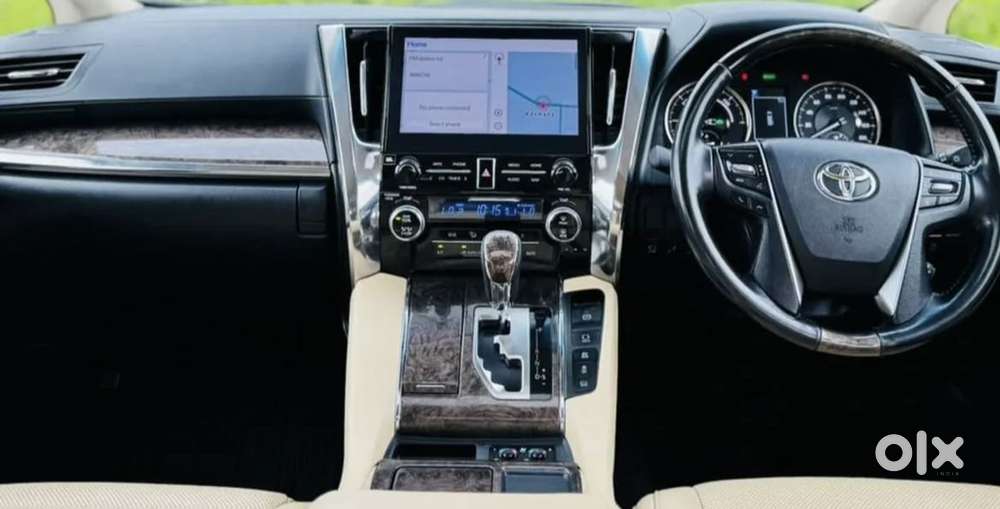 Toyota Vellfire 2.5 Executive Lounge, 2021, Petrol