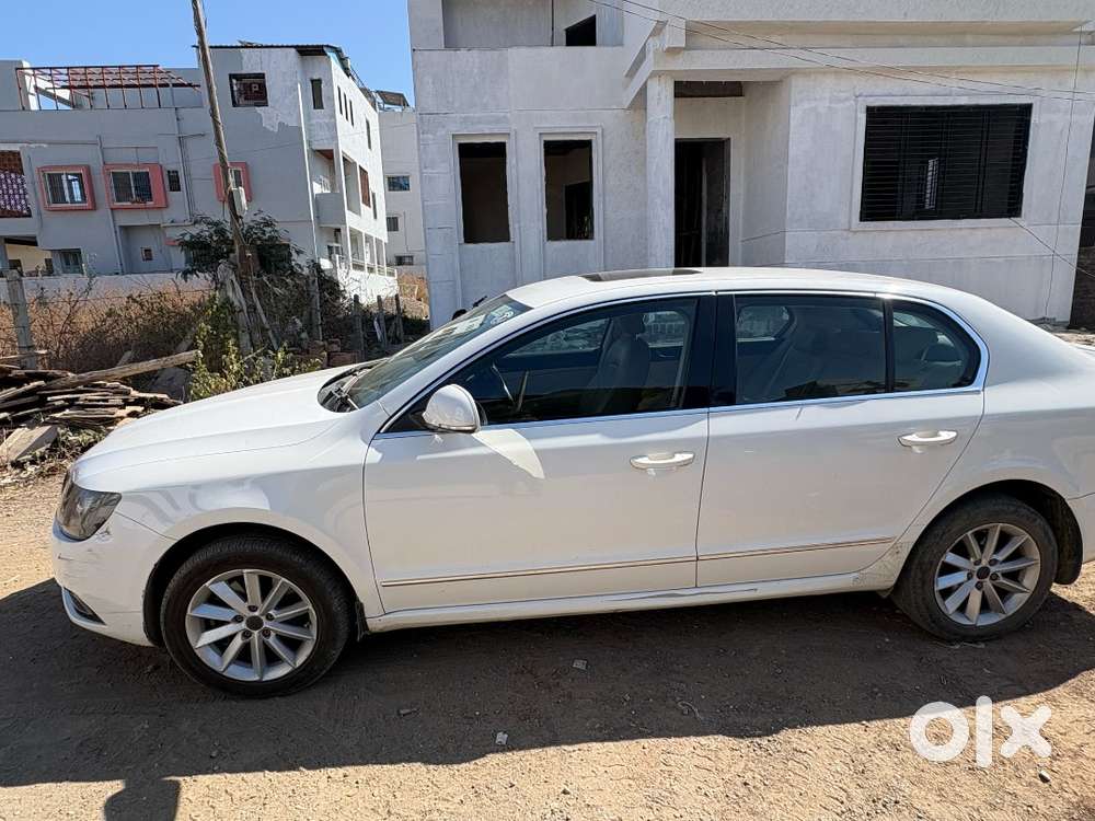 2014 Superb