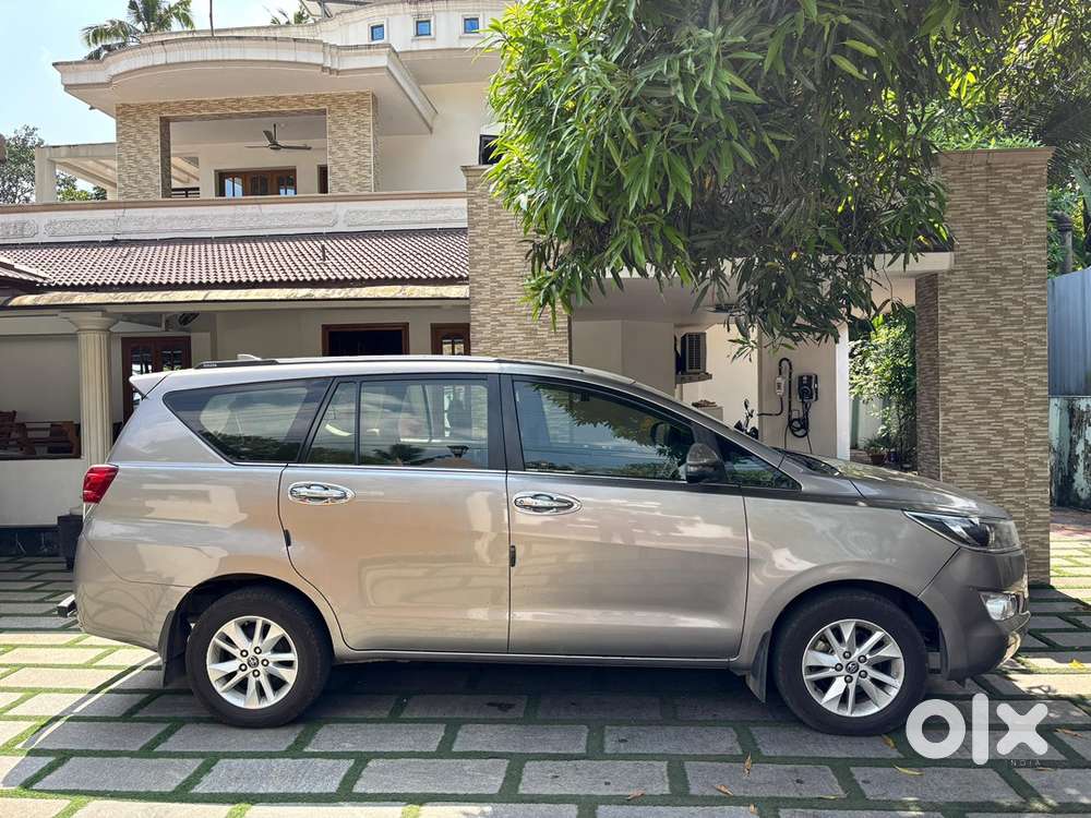 Toyota Innova Crysta 2019