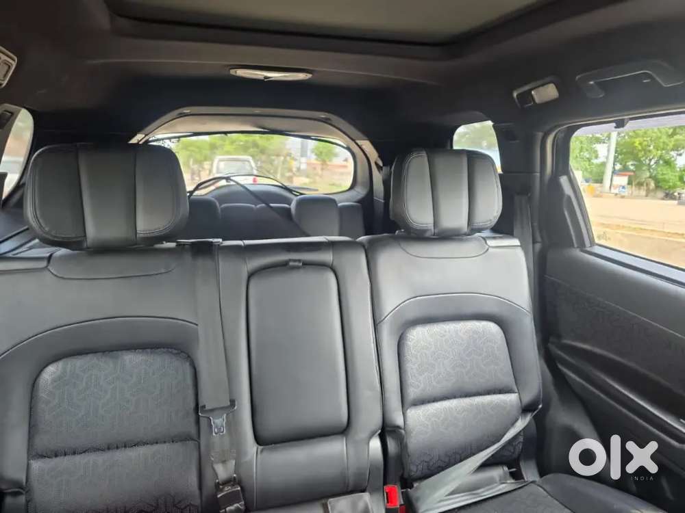Tata Safari 7s 2024 Top End Model Push Start Button Sunroof Full Top