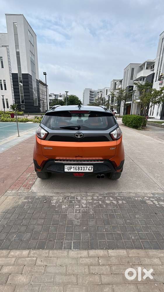 Well Maintained & Never Painted 2018 Tata Nexon Diesel Amt Xza Plus