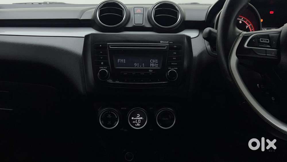 Maruti Suzuki Swift 1.3 Zxi, 2020, Petrol