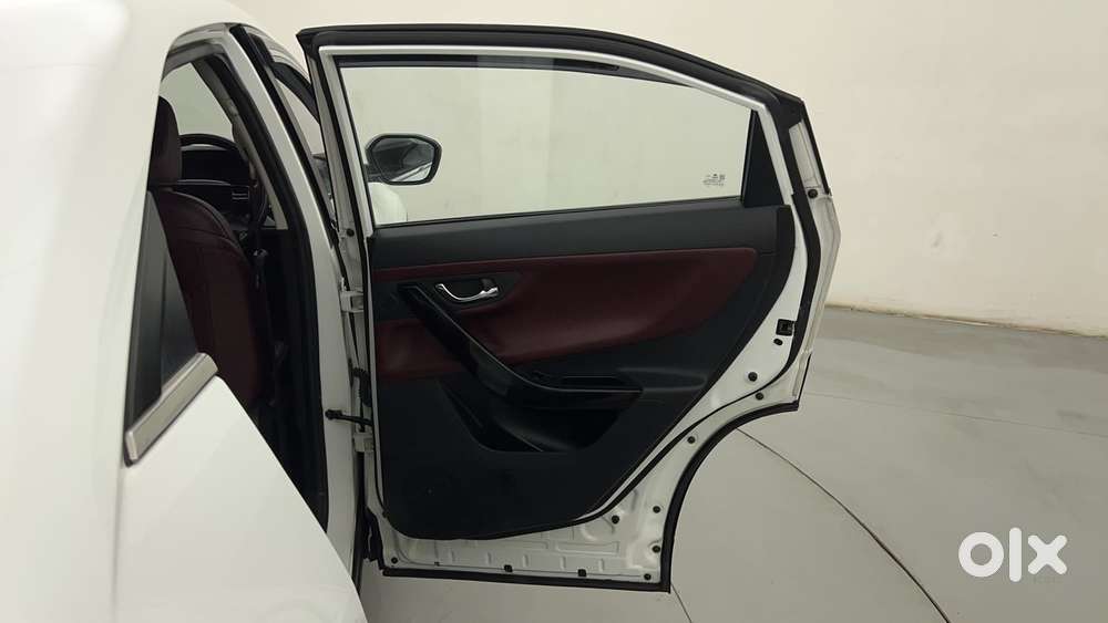Tata Curvv Accomplished Plus A 1.5 Kryojet Diesel 6mt, 2025, Diesel