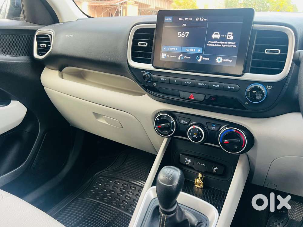 Hyundai Venue 1.2 S (o), 2022, Petrol