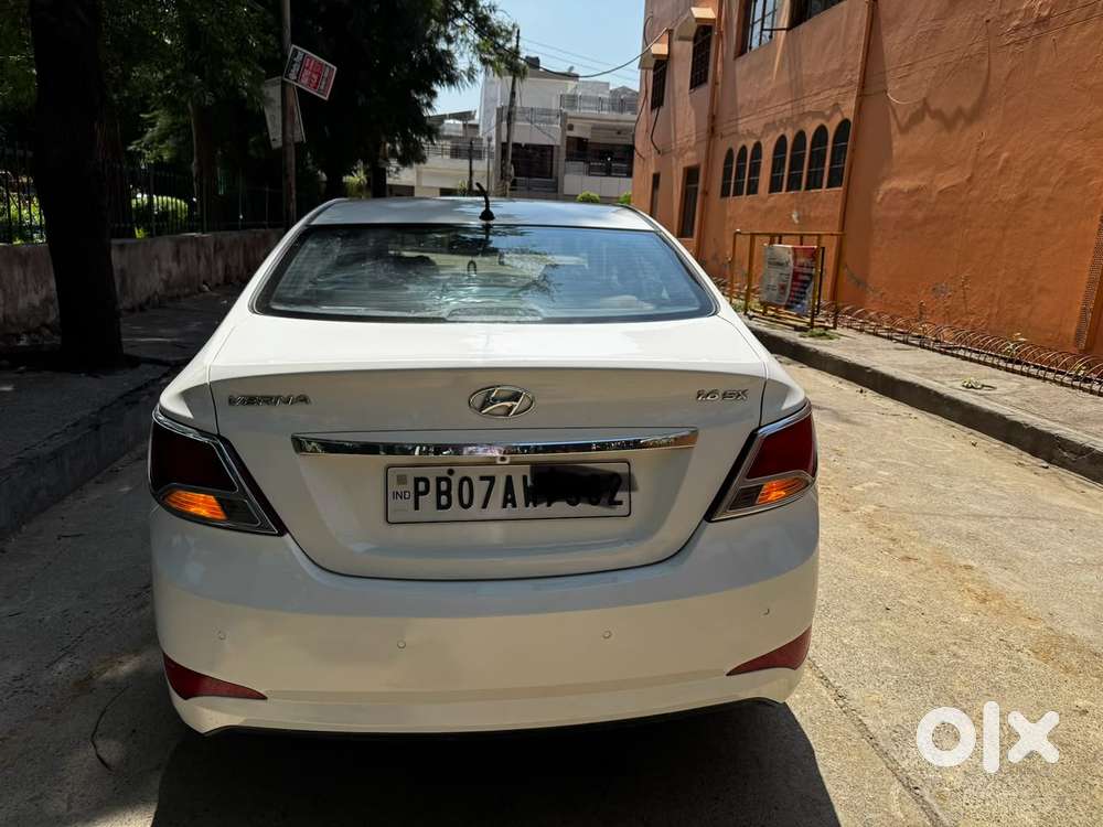 Hyundai Verna Fluidic 1.6 Crdi Sx, 2015, Diesel