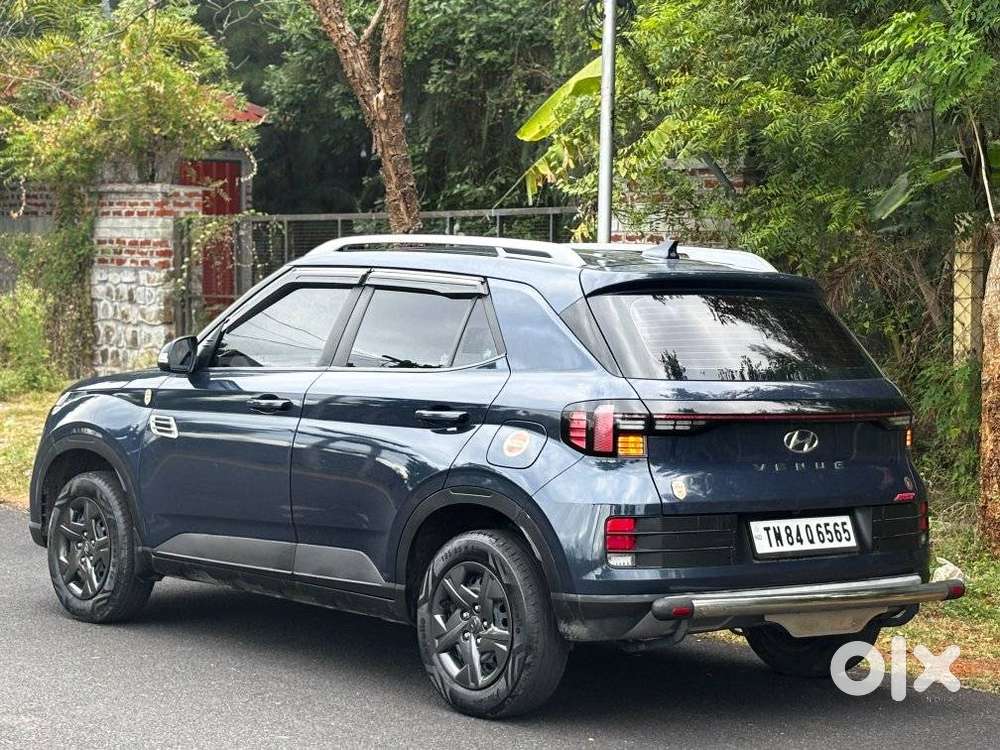 Hyundai Venue, 2023, Petrol