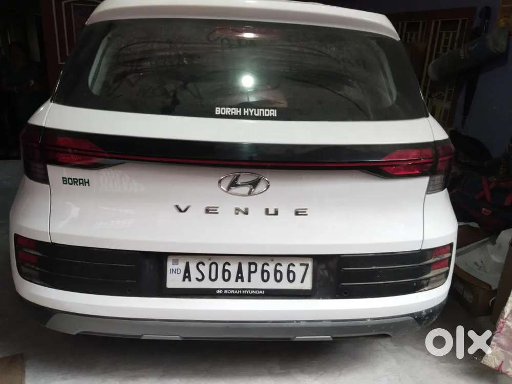 Hyundai Venue  1.2 Petrol Manual 2025