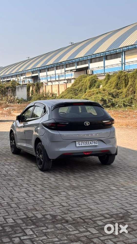 Tata Altroz 2020 Pure Grey Petrol Well Maintained