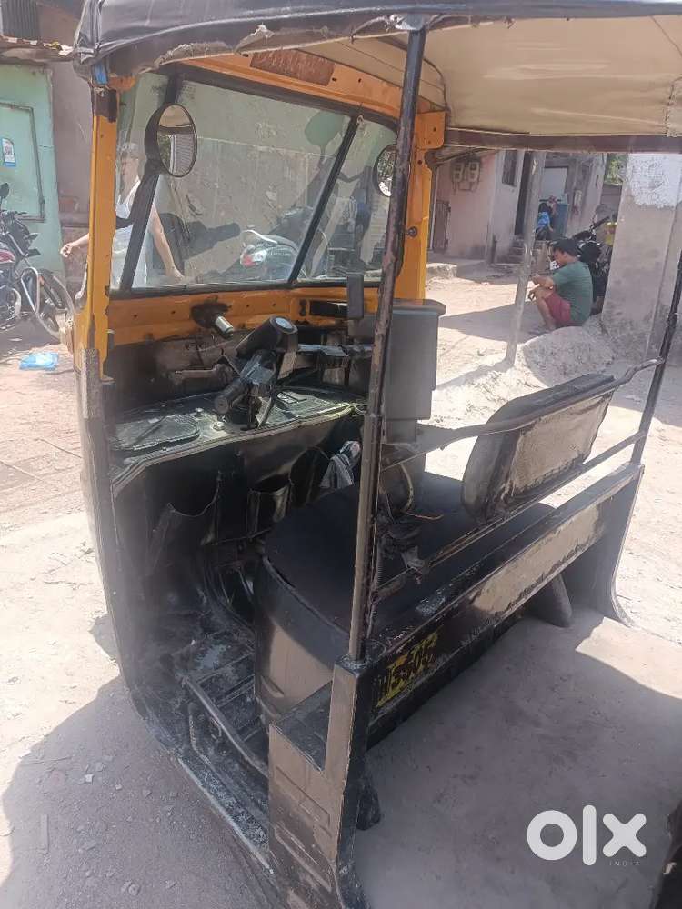 Bajaj Auto Rickshaw Fully Condition