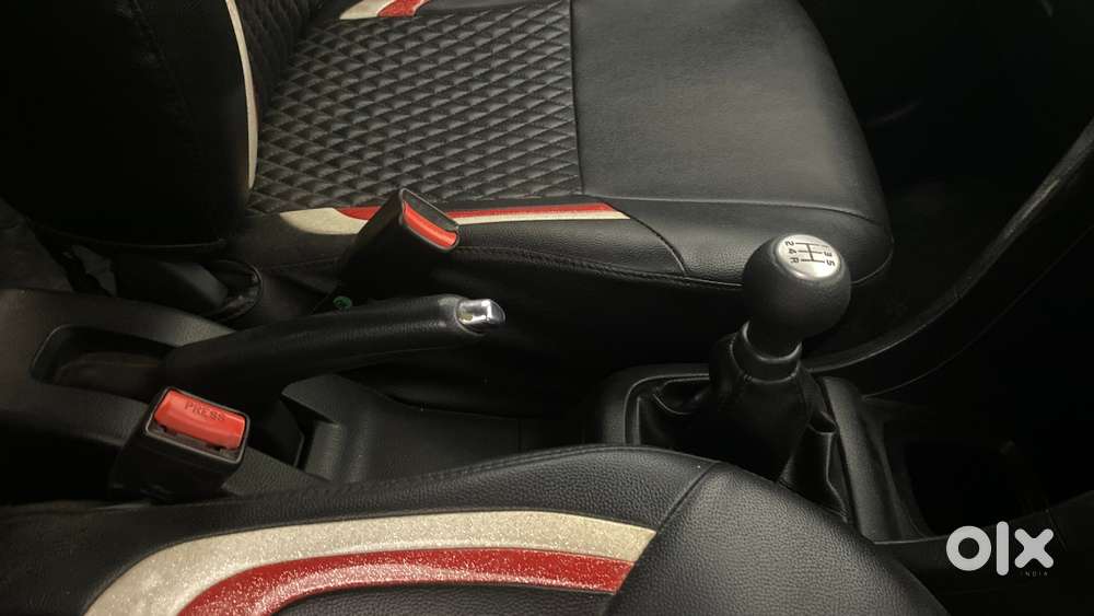 Maruti Suzuki Swift Zxi, 2016, Petrol