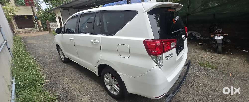 Inova Crysta Well Maintained Vehicle Up To Date Showroom Track