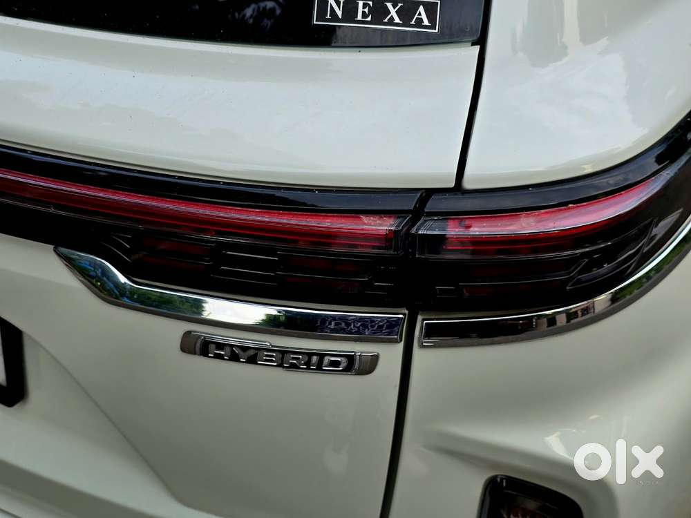 Maruti Suzuki Grand Vitara 1.5 Alpha Plus Intelligent Hybrid Ecvt, 2..