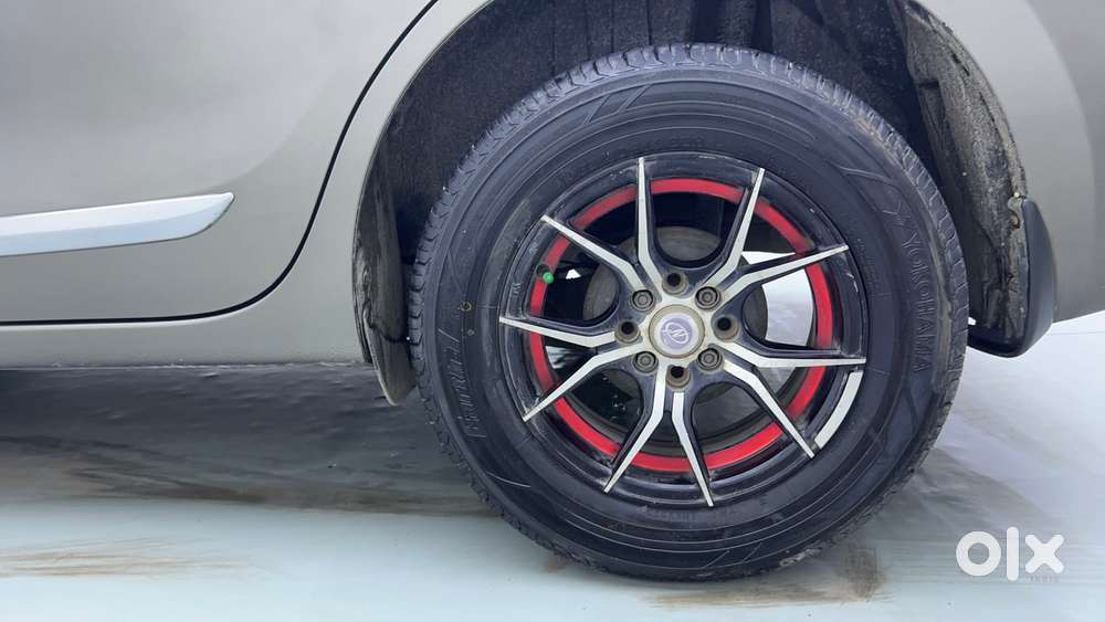 Maruti Suzuki Dzire 1.2 Vxi Amt, 2018, Petrol