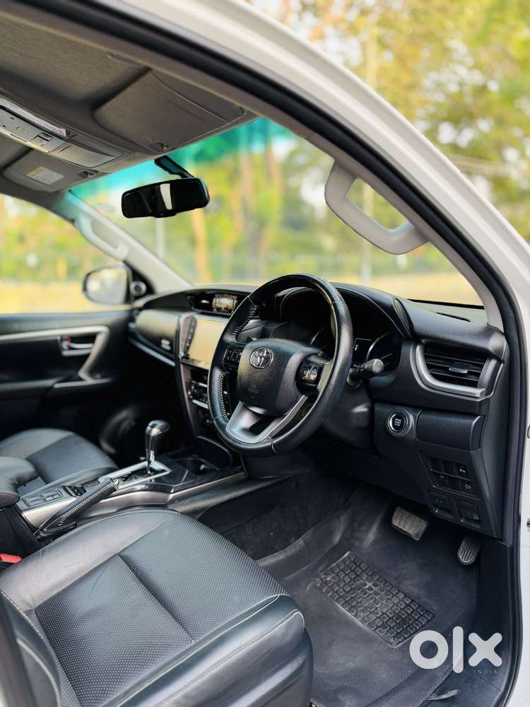 Toyota Fortuner 4x2 At 2.8 Diesel, 2022, Diesel