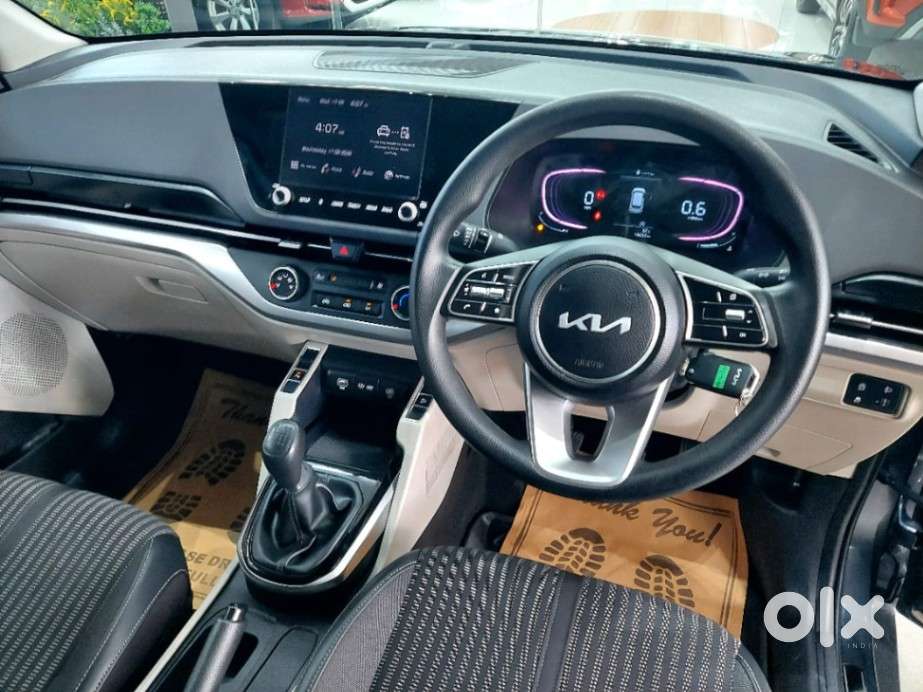 Kia Carens 1.4 Prestige 7 Str, 2024, Petrol