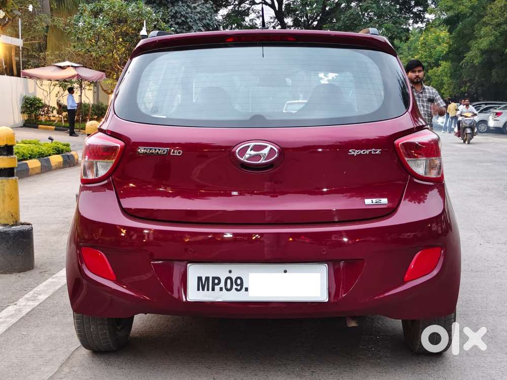 Hyundai Grand I10 Sportz, 2015, Petrol