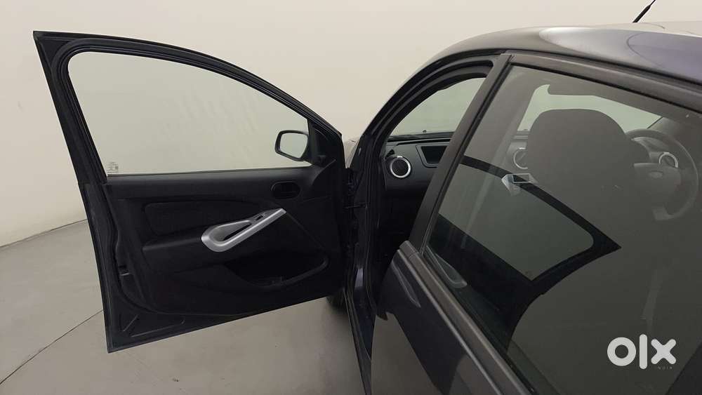 Ford Figo Petrol Zxi, 2013, Petrol