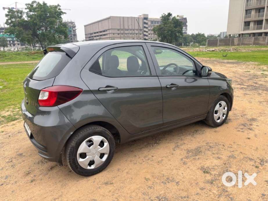 Tata Tiago 1.2 Revotron Xt (o), 2021, Petrol