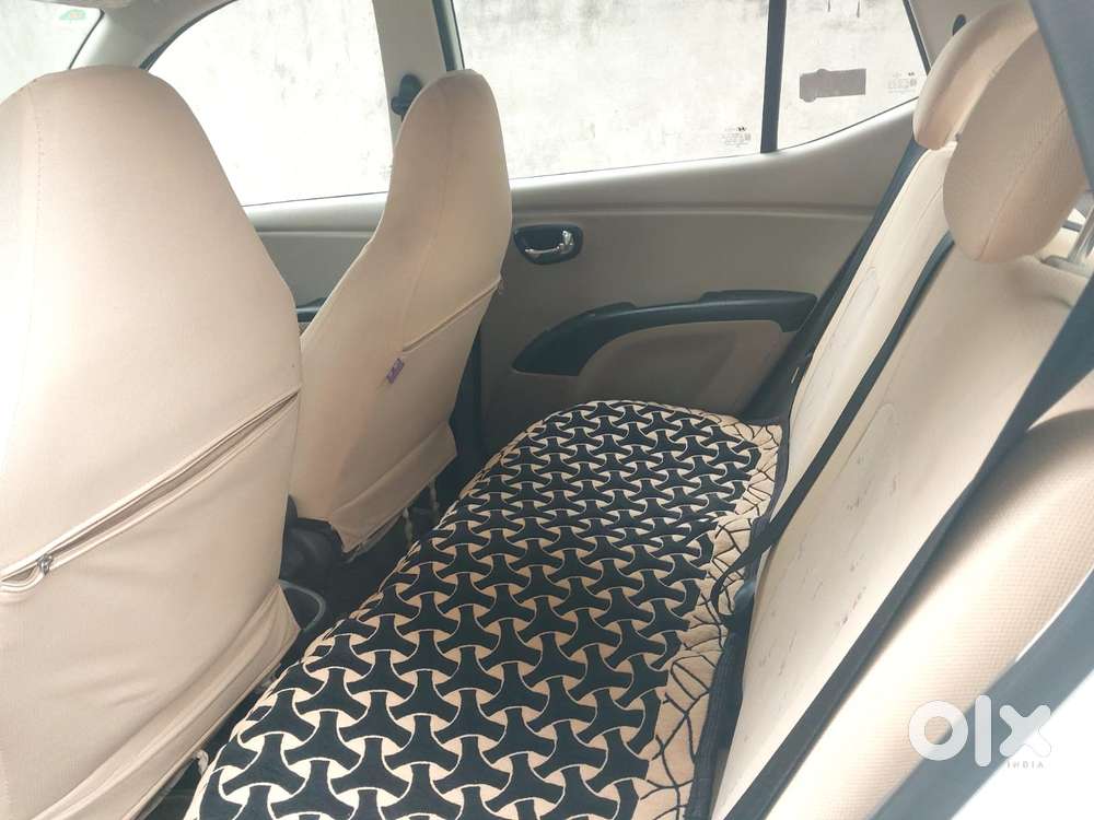 Hyundai I10 Sportz At, 2013, Petrol