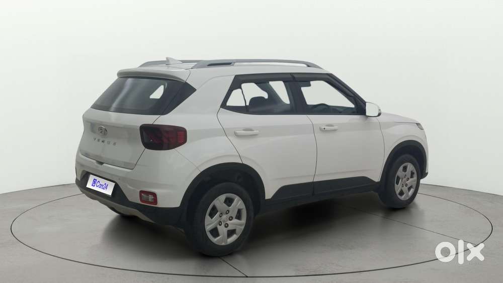 Hyundai Venue 1.2 S Plus, 2022, Petrol