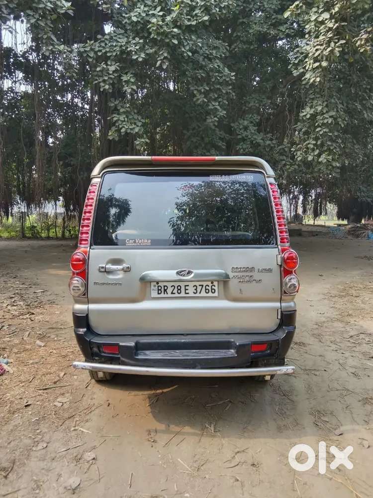 Mahindra Scorpio Classic 2011 Diesel 140000 Km Driven