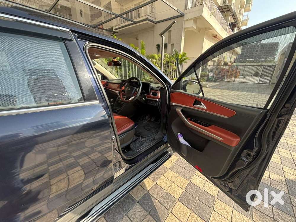 Mahindra Xuv700 2022 Diesel Well Maintained